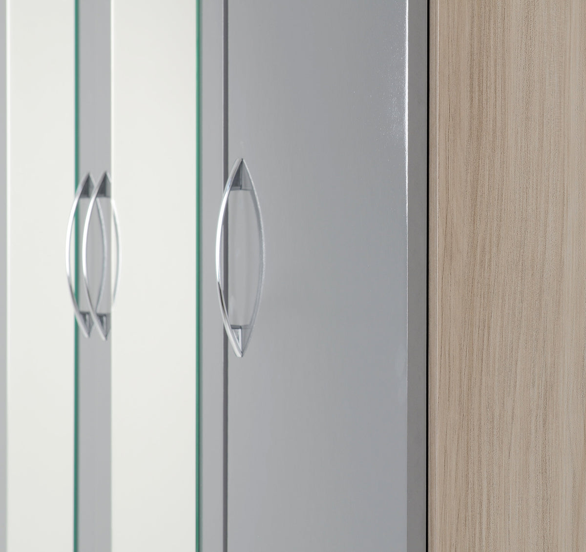 Nevada 3 Door 2 Drawer Wardrobe - Grey Gloss/Light Oak Effect Veneer - view 6