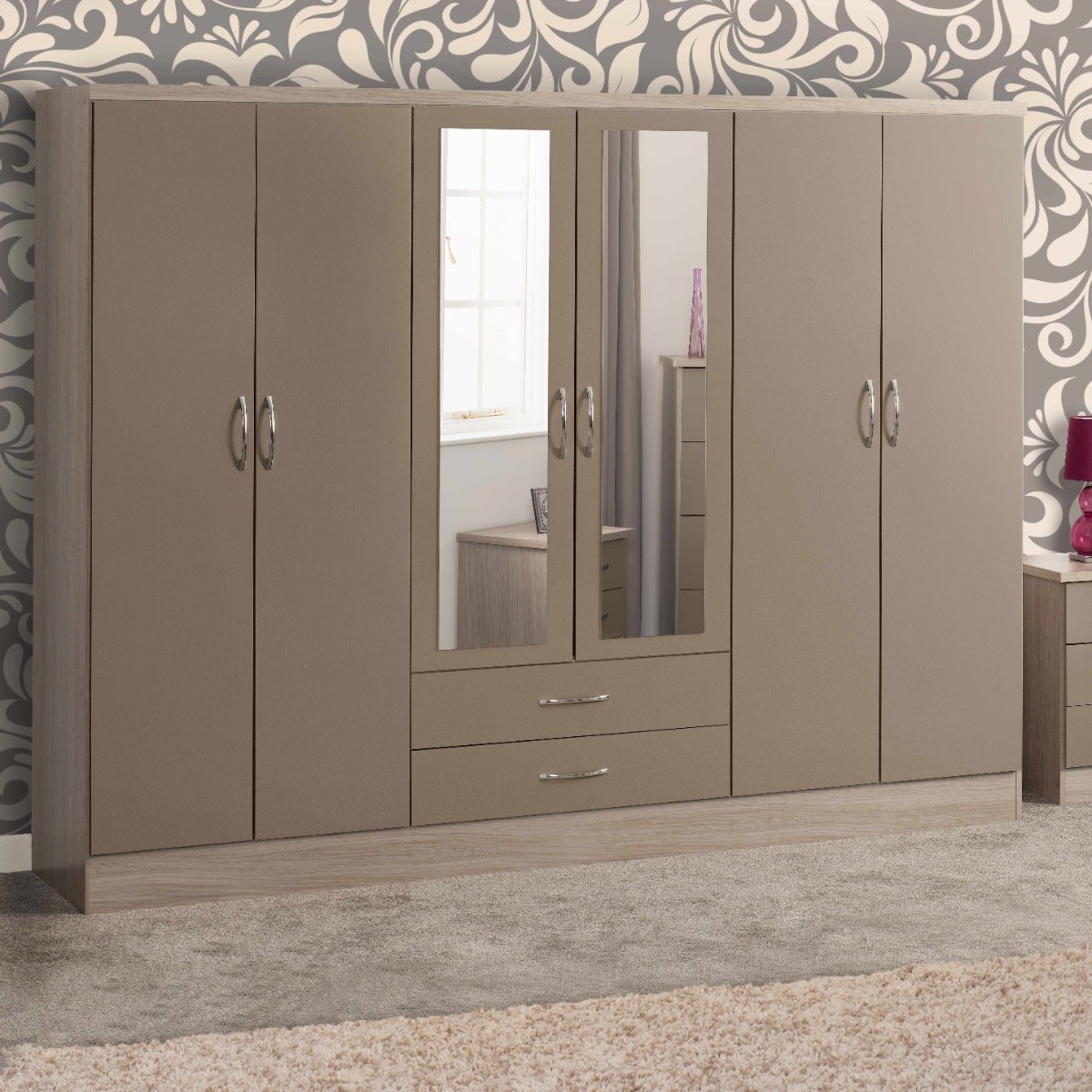 Nevada 6 Door 2 Drawer Wardrobe - Oyster Gloss/Light Oak Effect Veneer - view 8