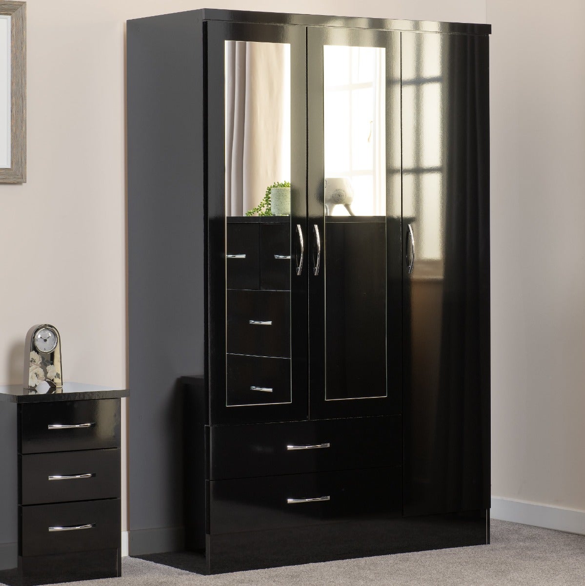 Nevada 3 Door 2 Drawer Wardrobe - Black Gloss - view 11
