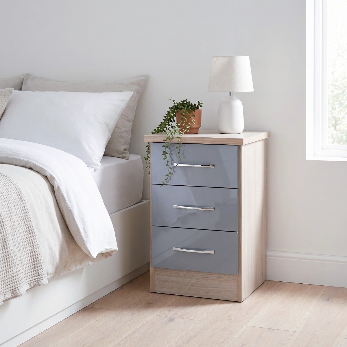 Nevada 3 Drawer Bedside - Grey Gloss/Light Oak Effect Veneer