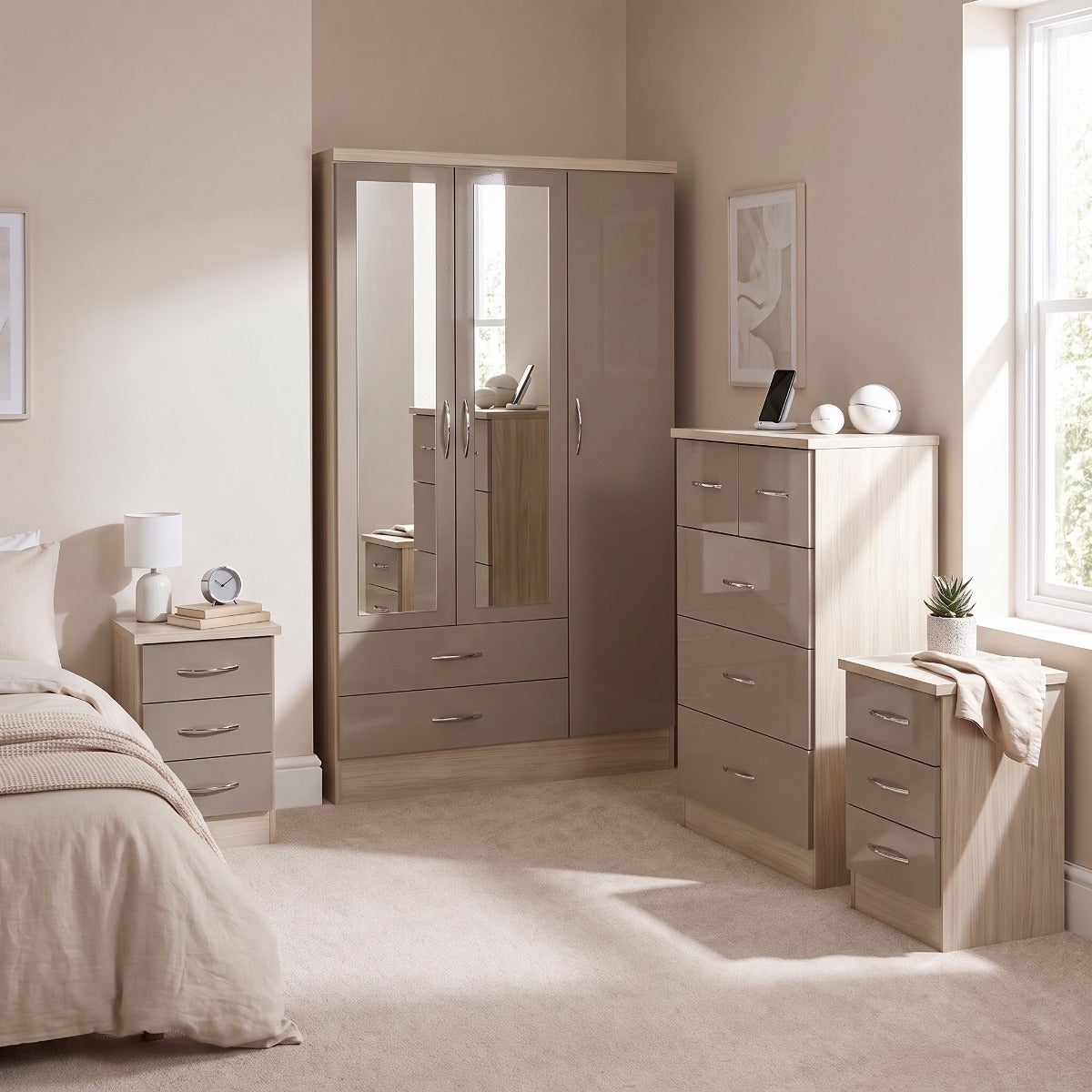 Nevada 3 Door 2 Drawer Wardrobe Bedroom Set - Oyster Gloss/Light Oak Effect Veneer