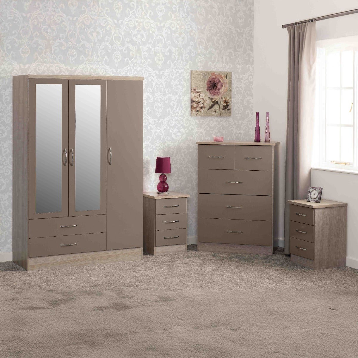 Nevada 3 Door 2 Drawer Wardrobe Bedroom Set - Oyster Gloss/Light Oak Effect Veneer - view 18