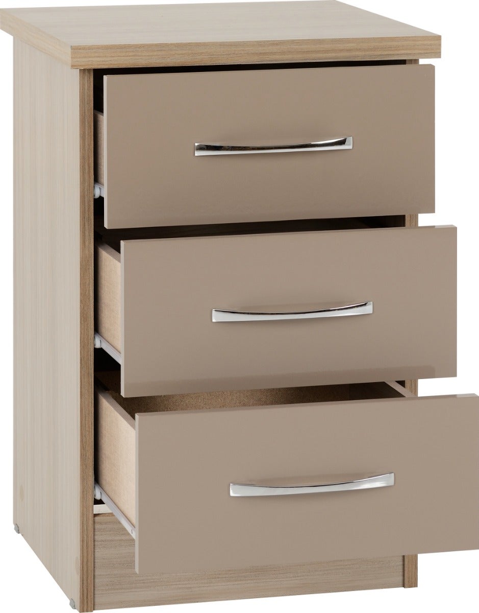 Nevada 4 Door 2 Drawer Wardrobe Bedroom Set - Oyster Gloss/Light Oak Effect Veneer - view 14
