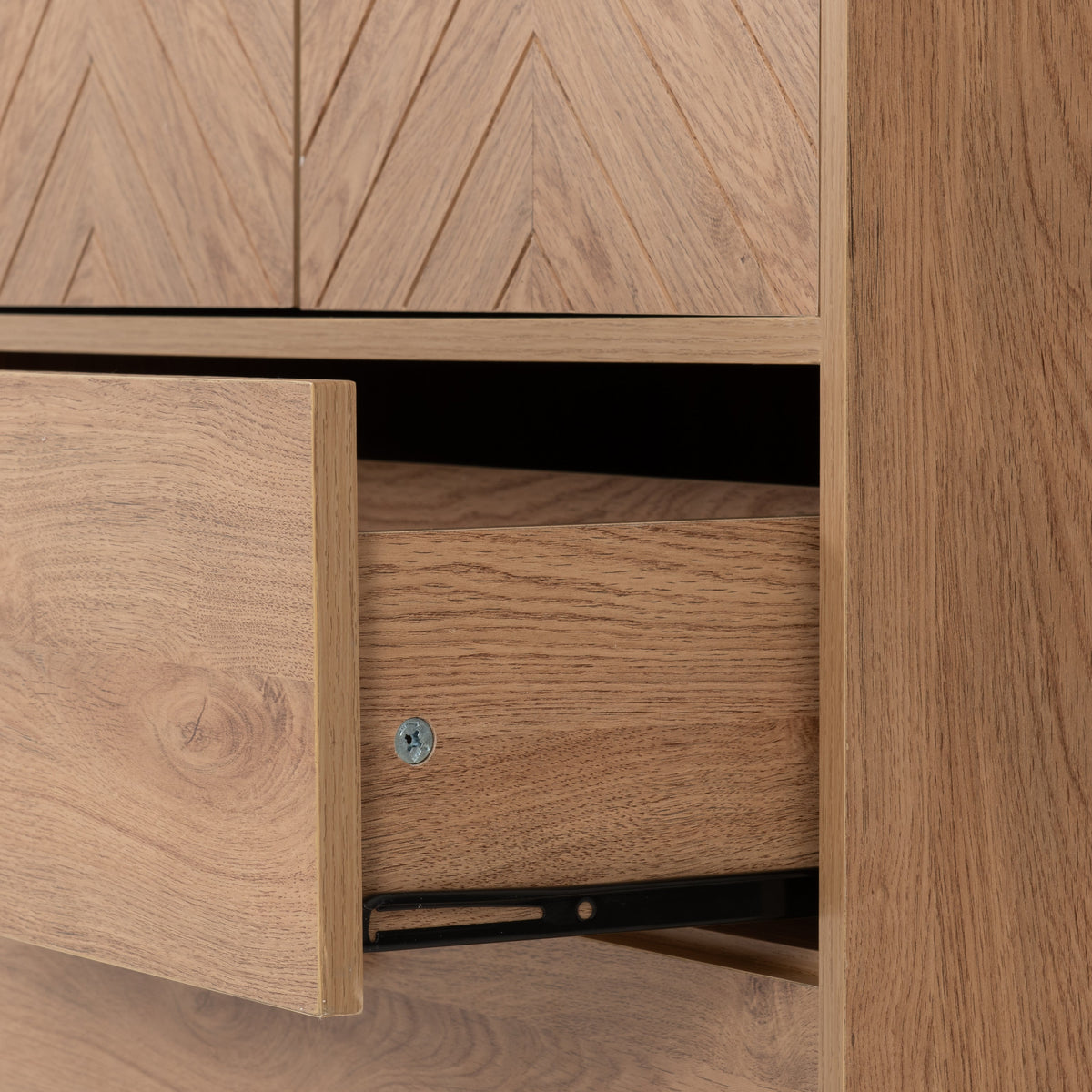 Leon 2 Door 2 Drawer Cabinet - Medium Oak Effect - view 6