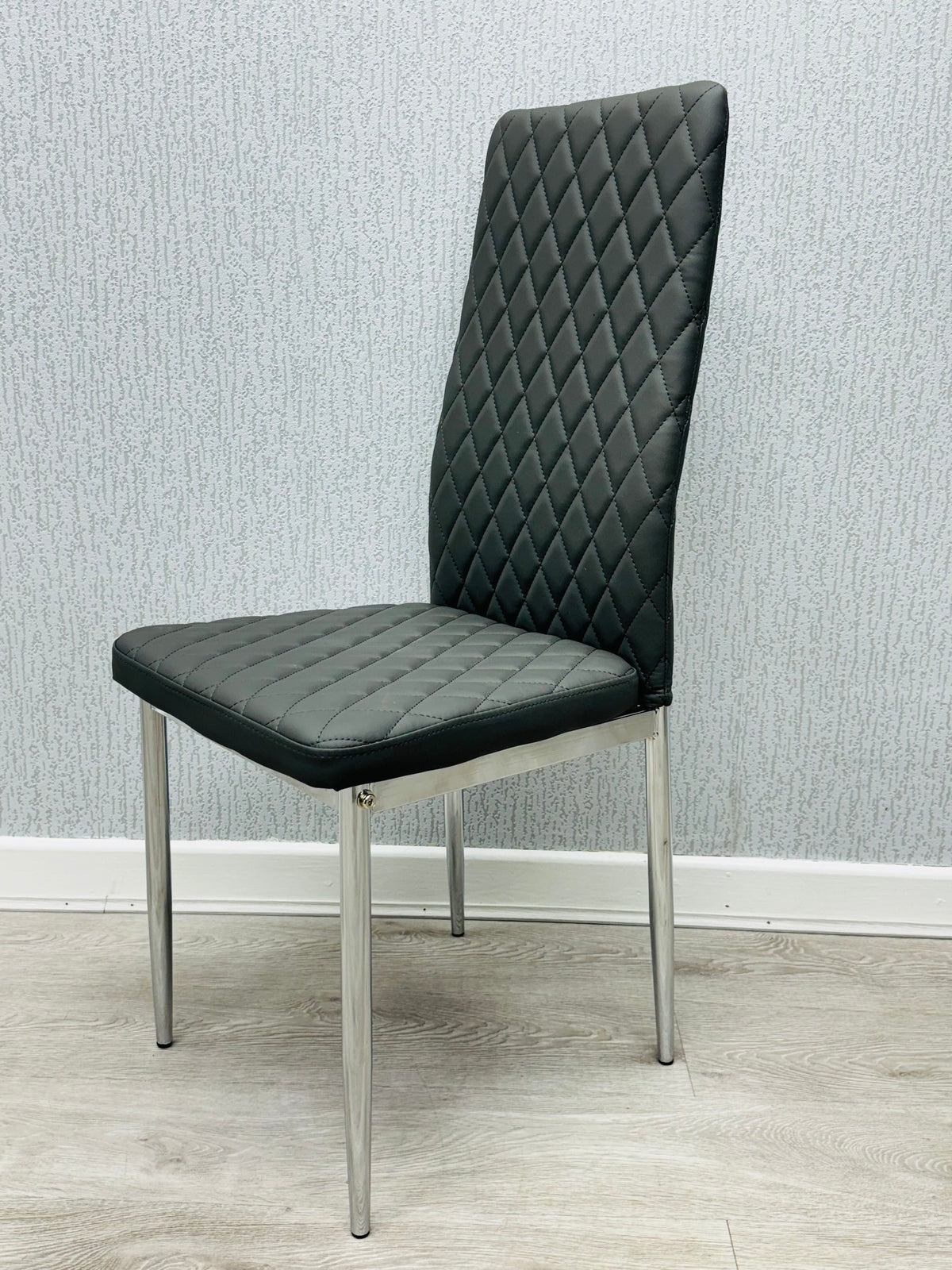 Morano Grey Glass Table with California Chairs